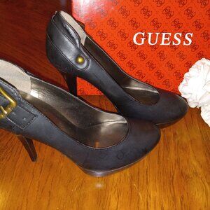 GUESS LADIES ALL LEATHER SIDE BRASS BUCKLE HEELS